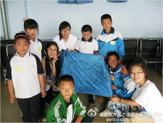 �����I�t(y��)�ƴ�W(xu��)���t(y��)֮�ꡤ��(��i)֮�������(hu��)��(sh��)�`�F(tu��n)�(du��)�� 7��8�Ձ�(l��i)�������I�p����(li��n)�d�W(xu��)У�M(j��n)��֧�̻��(d��ng)���F(tu��n)�(du��)����ֽM�������ķ����������ӂ��ֳ��Ă�(g��)С�M���D��һ��(g��)С�M�ĺ��ӂ����(du��)�T���(du��)���Ϻ��¿�̖(h��o)�����֡�