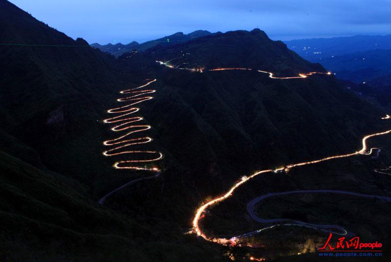 ��¡��24���ա�֮ҹ����ꐁ��֔zӰ��