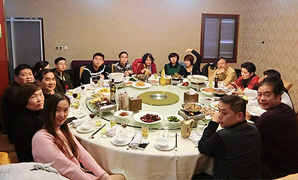 ���İ�̎�����l(xi��ng)���ҵļ��l(xi��ng)�������ھW(w��ng)���´����L(f��ng)����У���(sh��)�������Ը��صľW(w��ng)��ͨ�^�R�^�����ֺ�΢ҕ�lӛ����Լ��ڼ��l(xi��ng)����Ҋ���У��@Щƽ���Ľ�����������֟o���B͸������Đ������^��ÿһ�c΢С��׃�������ǰl(f��)�����l(xi��ng)�H��߅�Ĵ��������ܽo�l(xi��ng)�H���������ī@�øУ��͌��Լ����l(xi��ng)���Ժ����M�㡭��Ԕ���� 