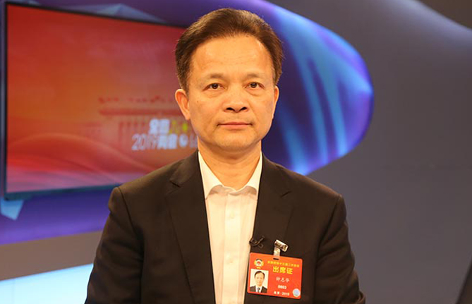 全國政協(xié)委員、中國工程院副院長鐘志華：推進(jìn)工程教育改革與創(chuàng)新創(chuàng)業(yè)創(chuàng)造