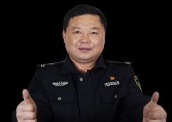 全國人大代表、黃山“守松人”