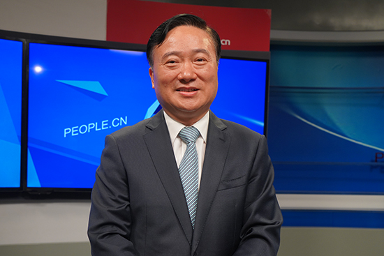 中國(guó)五礦集團(tuán)有限公司黨組書記、董事長(zhǎng)翁祖亮做客人民網(wǎng)。實(shí)習(xí)生趙晉杰攝