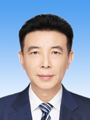 陳贄，男，漢族，1965年10月生，研究生學(xué)歷，中共黨員，現(xiàn)任人民日?qǐng)?bào)社編委委員、海外版編輯部總編輯。