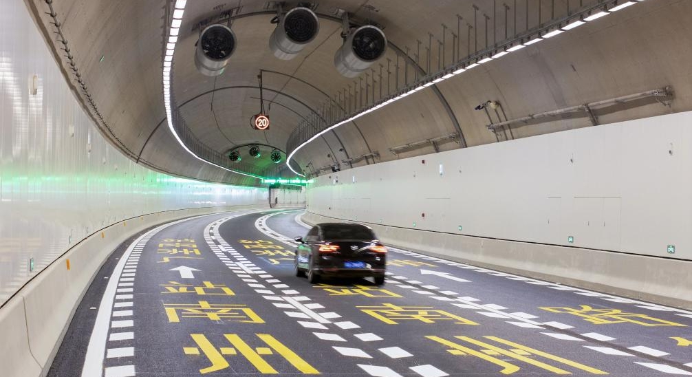廣州海珠灣隧道通車(chē)試運(yùn)營(yíng)