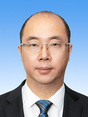 葉蓁蓁，男，漢族，1976年6月生，研究生學(xué)歷，中共黨員，現(xiàn)任人民日?qǐng)?bào)社副社長(zhǎng)兼人民網(wǎng)股份有限公司董事長(zhǎng)。