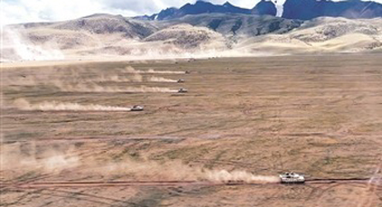 陸軍某部開展綜合戰(zhàn)術訓練